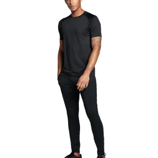 Schmal geschnittenes, schnell trocknendes Herren-T-Shirt aus Polyester/Spandex · 6