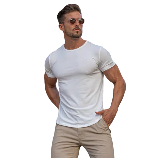 Cotton/polyester T-shirt · 3