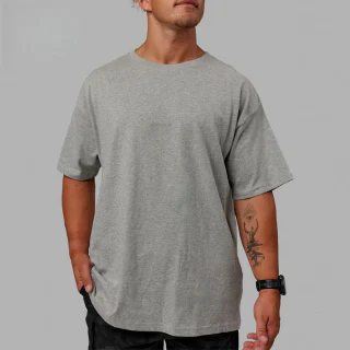 ユニセックスのオーバーサイズボクシーフィットヘビーウェイトコットンTシャツ · 1