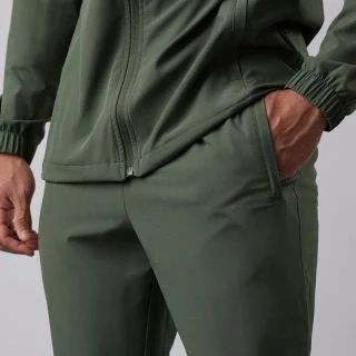 Men's lightweight polyester joggers · 4
