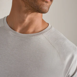 T-shirt léger en polyester pour hommes · 4
