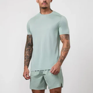 T-shirt en polyester léger à séchage rapide pour hommes · 1