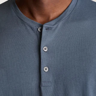 Men's crew-neck shirt · 3