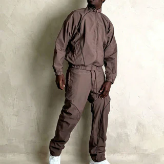 Men's lightweight nylon tracksuit · 1