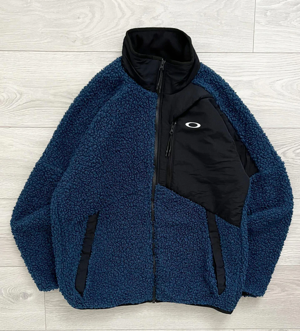 Sudadera con capucha unisex de peso pesado · 4