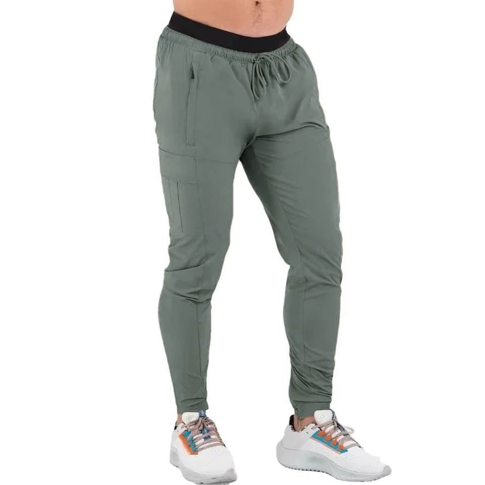 Nylon-Jogginghose für Herren · 6