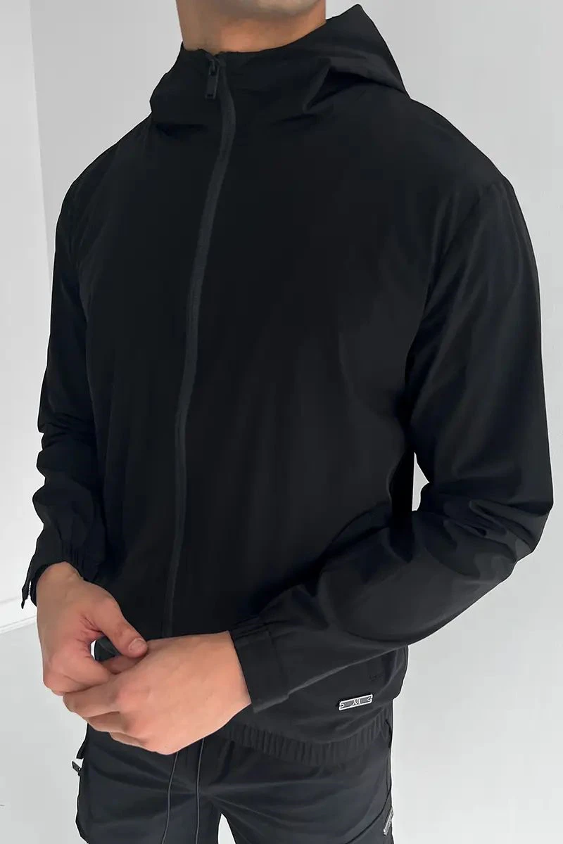 เสื้อแจ็คเก็ตโพลีเอสเตอร์น้ำหนักเบาสำหรับผู้ชาย · 3