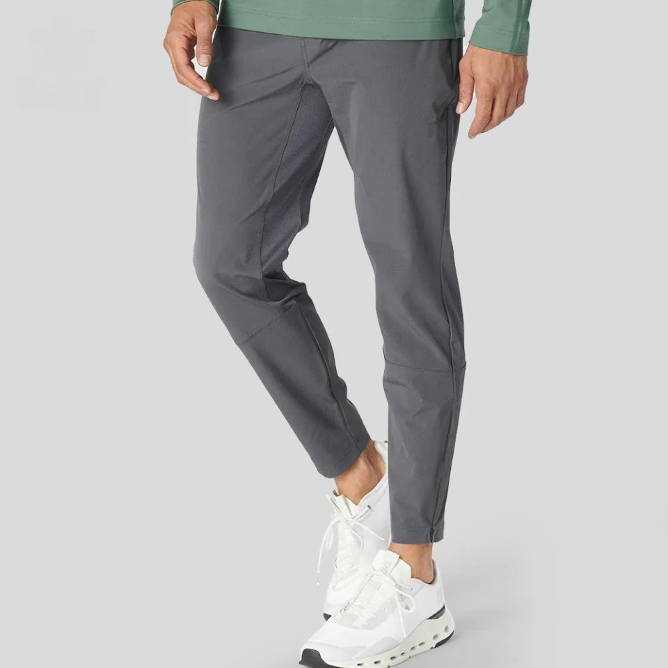 Calças joggers masculinas leves e justas em nylon/elastano