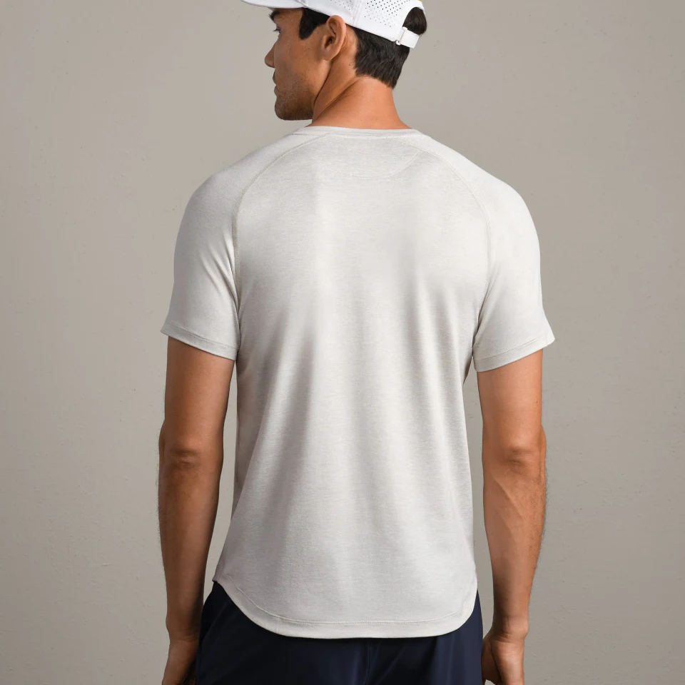 T-shirt léger en polyester pour hommes · 3