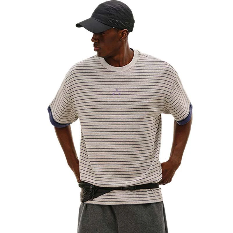 Camiseta masculina de algodão com gola redonda · 4