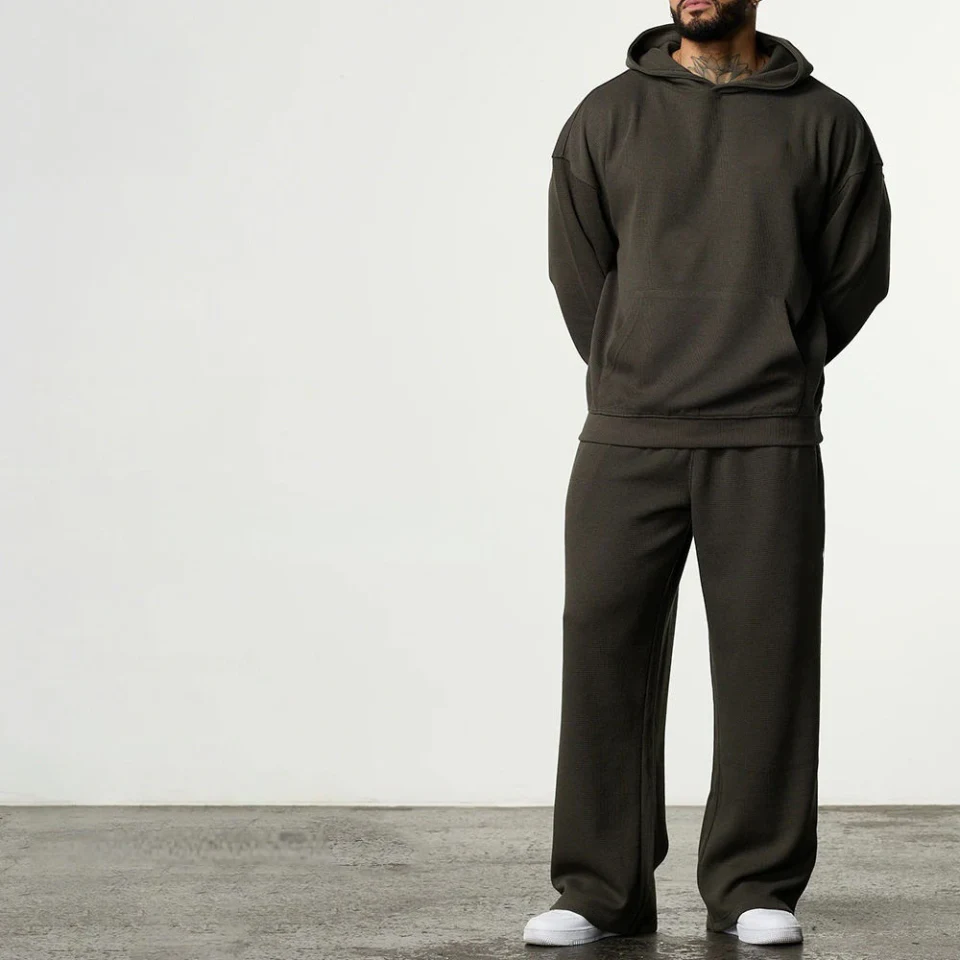 Pantaloni oversize da uomo in cotone/poliestere con lavorazione waffle a gamba dritta · 380 GSM · 2