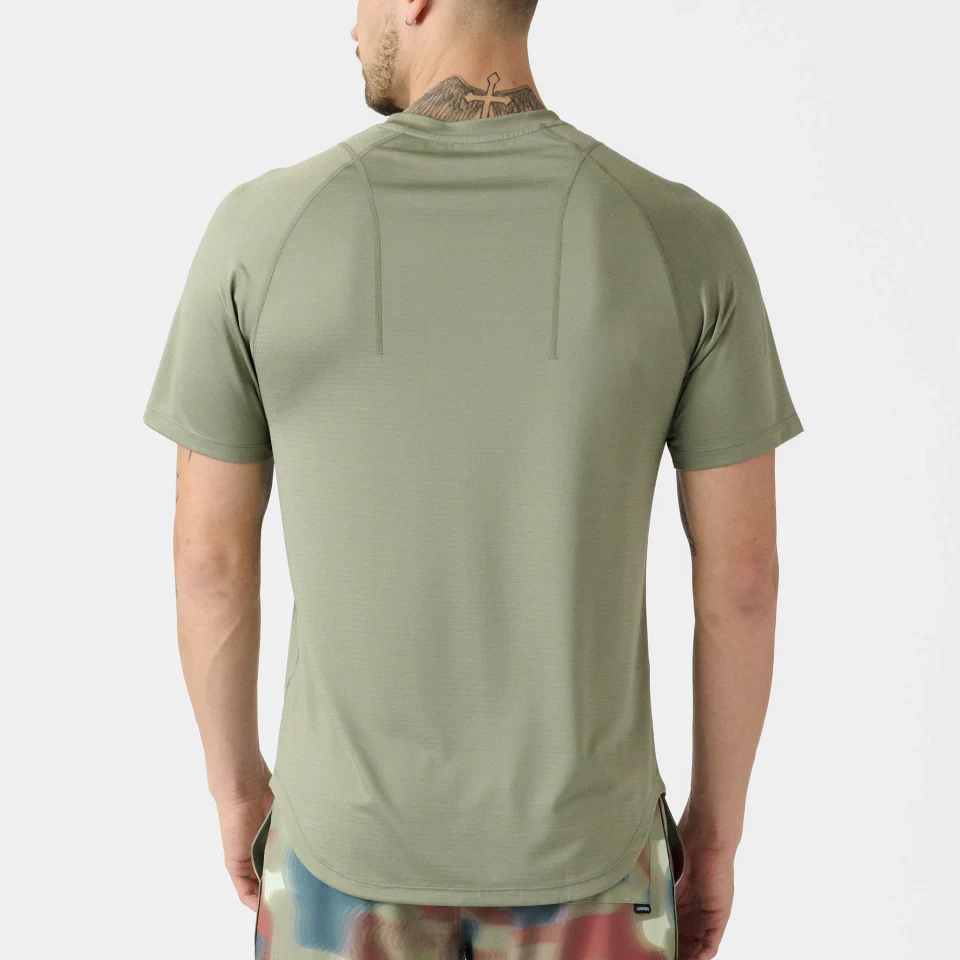 Camiseta ligera de poliéster/spandex de secado rápido para hombre · 2