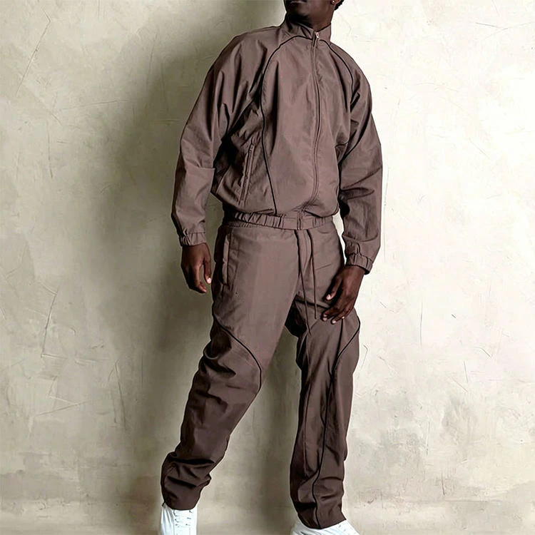 Men's lightweight nylon tracksuit · 1